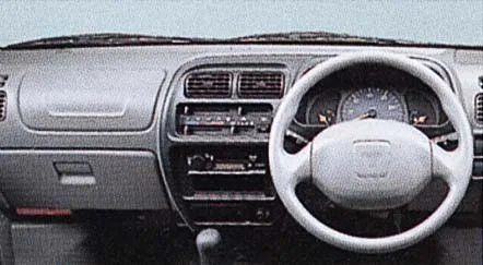Mazda Scrum バスター (DH52V)