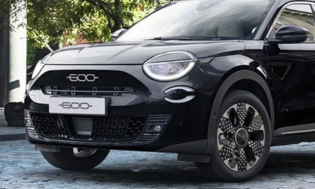 Fiat 600 Hybrid NERO CINEMA (FH1FIM)