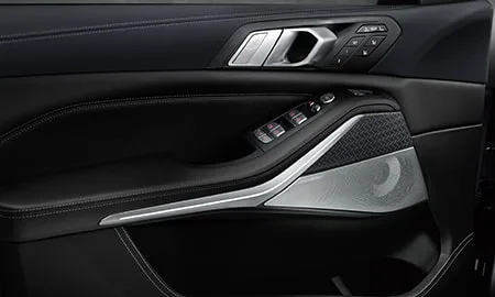 Bmw X7 DARK SHADOW EDITION (CX44)