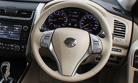 Mitsuoka Galue 25DX (L33)