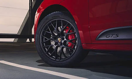 Porsche Macan GTS (J1L29)
