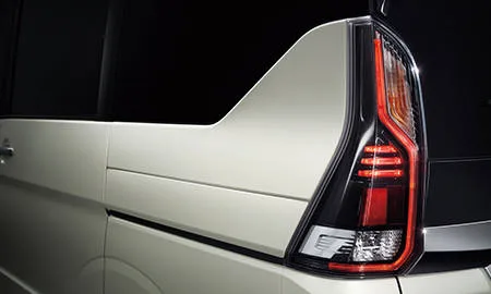 Nissan Serena E-POWER AUTECH (HFC27)