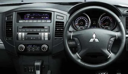 Mitsubishi Pajero SHORT VR-I (V83W)