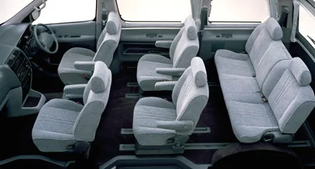 Toyota Granvia G (RCH11W)