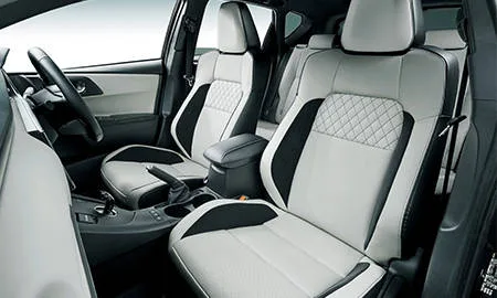 Toyota Auris HYBRID G PACKAGE (ZWE186H)