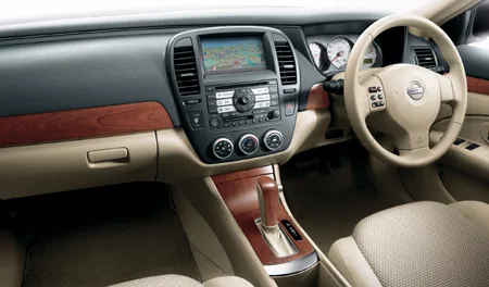 Nissan Bluebird Sylphy 15S (G11)