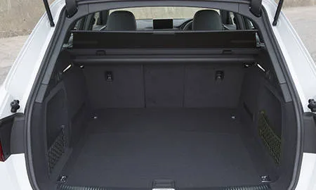 Audi A4 Avant 2.0TFSI SPORT (8WCVK / 8WCVN / 8WCYRF)
