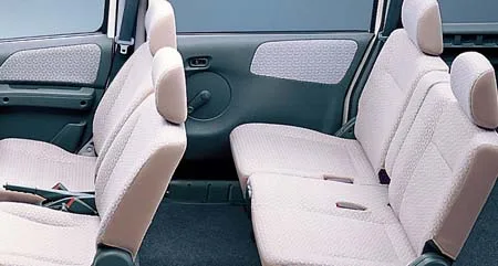 Nissan Clipper Rio E FOUR (U72W)