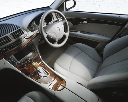Mercedes Benz Eclass Stationwagon E320 4MATIC STATIONWAGON AVANTGARDE (211261 / 211265C / 211282)