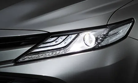 Toyota Camry X (AXVH70)