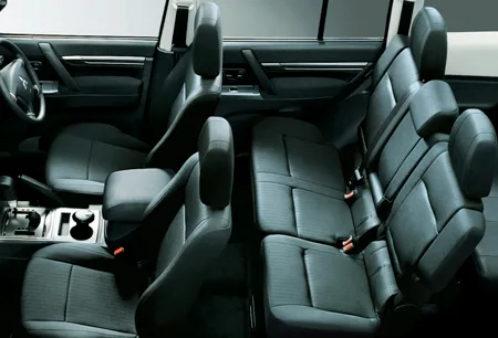Mitsubishi Pajero LONG GR (V93W)