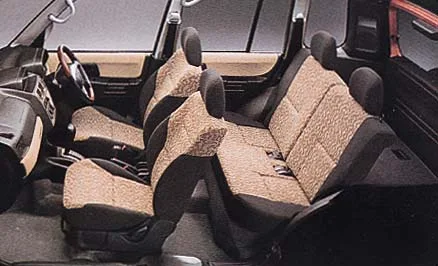 Mitsubishi Pajero IO SORRENTO (H76W)