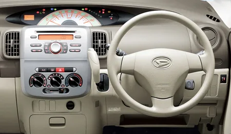 Daihatsu Tanto L (L385S)