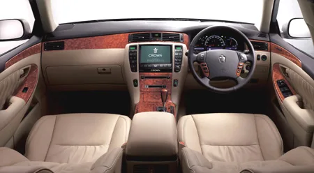 Toyota Crown ROYAL EXTRA I-FOUR (GRS181)