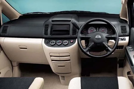 Nissan Serena HIGHWAY STAR (TC24)