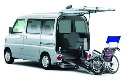 Nissan Clipper Rio E FOUR (U72W)