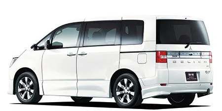 Mitsubishi Delica D5 ROADEST ROYAL TOURING (CV1W)