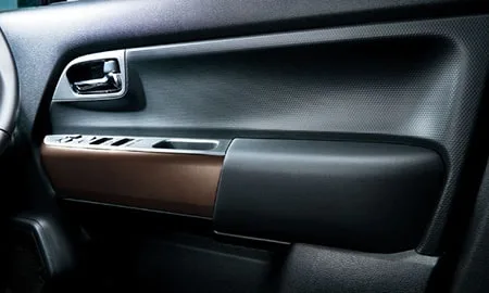 Suzuki Xbee HYBRID MZ (MN71S)