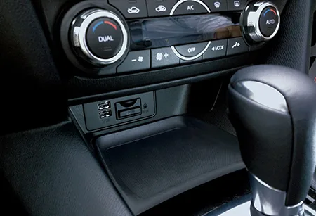 Mazda Axela 15C (BM5FP)