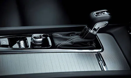 Volvo S60 T8 POLESTAR ENGINEERED (ZB420P)
