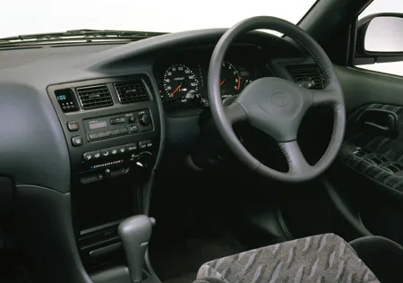 Toyota Corolla SE LIMITED (AE104)