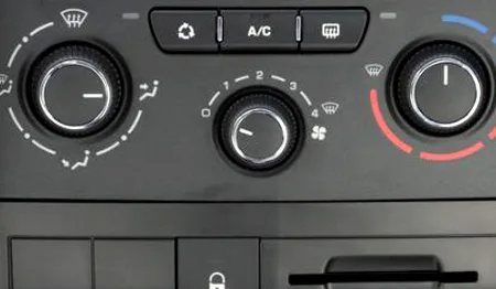 Peugeot 207 CC PREMIUM (A7C5F01)