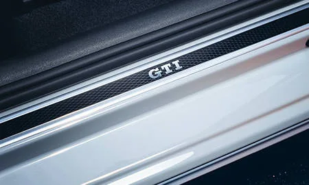 Volkswagen UP ! GTI (AADKR)