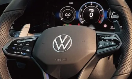 Volkswagen Golf R Variant ADVANCE (CDDNFV)