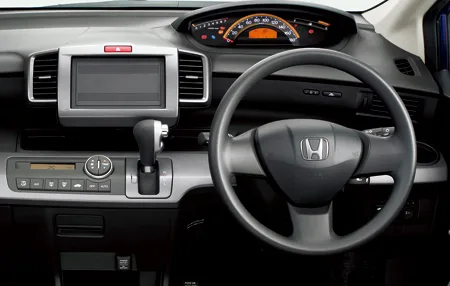 Honda Freed G AERO (GB3)