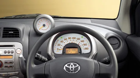 Toyota Passo X (KGC10)