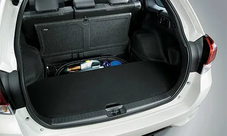 Toyota Corolla Fielder 1.5G AEROTOURER (NZE161G)