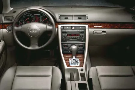 Audi A4 2.4SE (8EAMBF / 8EASNF / 8EBDV)