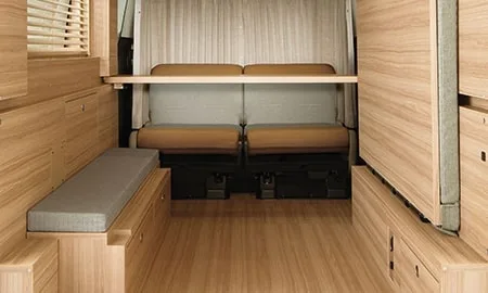 Nissan Caravan PREMIUM GX マイルーム (VR2E26)