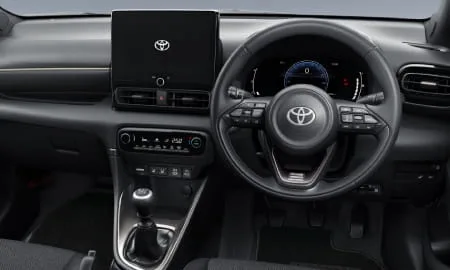 Toyota Yaris Z URBANO (MXPA10)