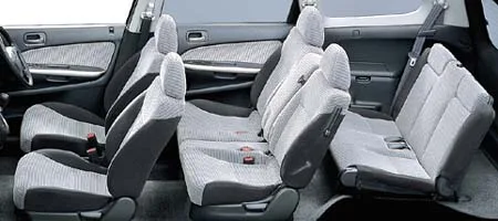 Honda Stream IS (RN3)