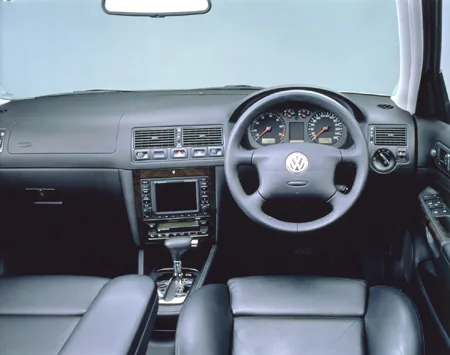 Volkswagen Golf E (1JAVU)