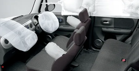 Suzuki Alto Lapin X (HE22S)