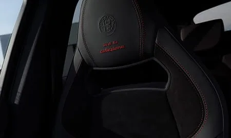 Alfa Romeo Stelvio QUADRIFOGLIO COLLEZIONE (94920 / 94929)