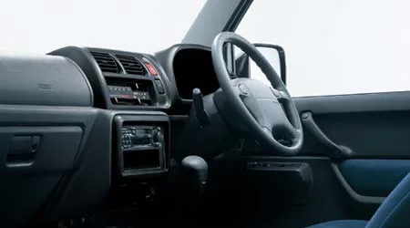 Suzuki Jimny Sierra BASEGRADE (JB43W)