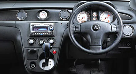 Mitsubishi Airtrek TURBO-R (CU2W)