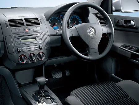 Volkswagen Polo 1.4 TREND LINE (9NBUD)