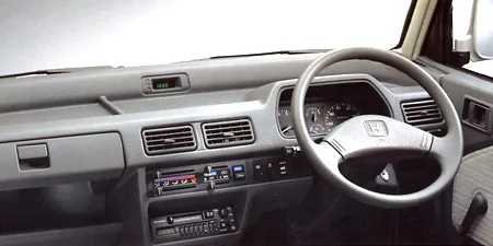 Honda Street L (HH3)