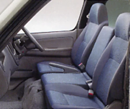 Isuzu Como LS (JVWME25)