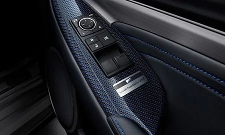 Lexus RC F ENTHUSIAST (USC10)