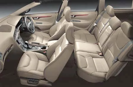 Volvo V70 2.4 (SB5244W)