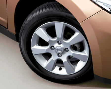 Nissan Tiida 15M FOUR (NC11)