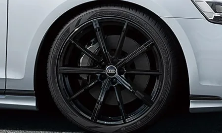 Audi A8 GRAND TOURING LIMITED (F8CZSF)