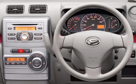 Daihatsu Move Conte X (L585S)