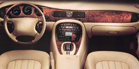 Jaguar Sovereign 4.0-V8 (JMDC)