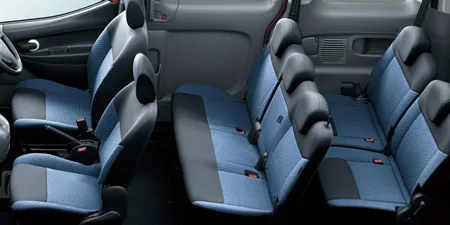 Mitsubishi Delica D3 G (BM20)